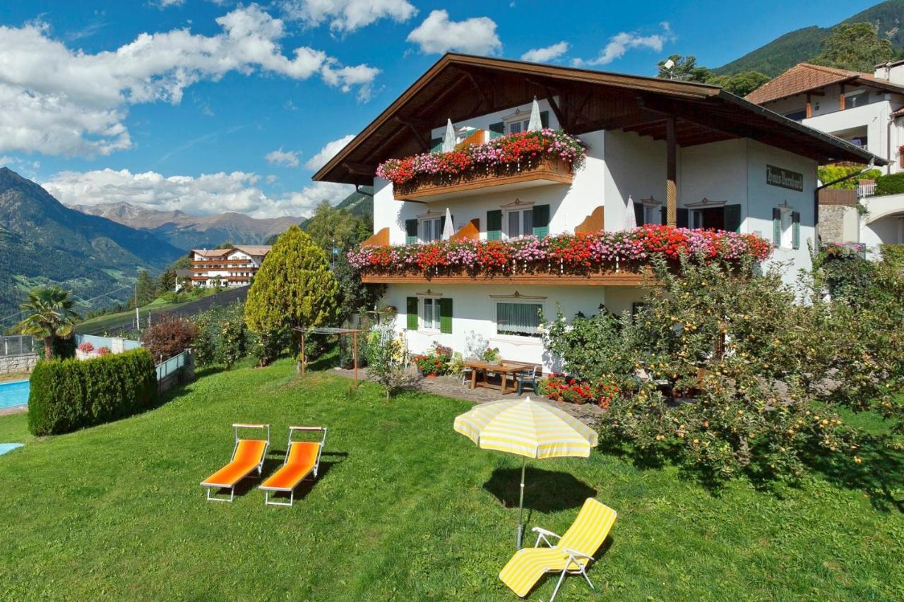 Haus Bernhard Apartment Schenna Exterior photo